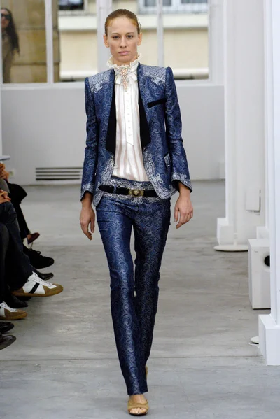Look 13
